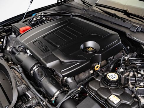 Used 2022 Jaguar XF R-Dynamic SE AWD/4WD image 46