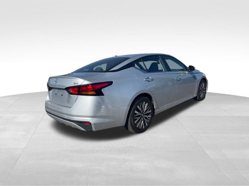 Used 2023 Nissan Altima 2.5 SV image 6