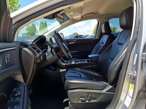Used 2022 Ford Edge Titanium AWD/4WD image 13