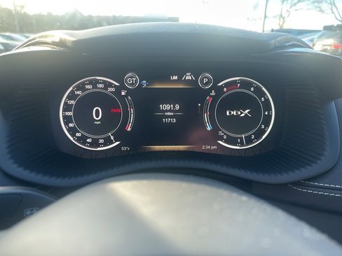 Used 2023 Aston Martin DBX 707 image 4