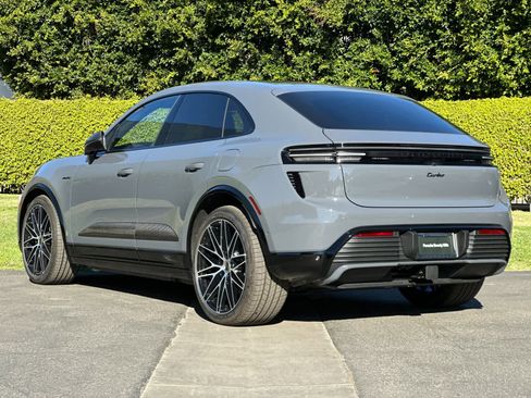 New 2025 Porsche Macan Turbo Electric image 3