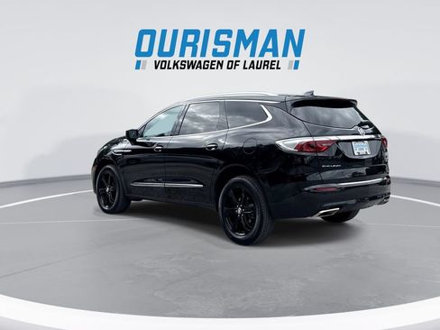 Used 2024 Buick Enclave Essence w/ Experience Buick Package FWD image 6