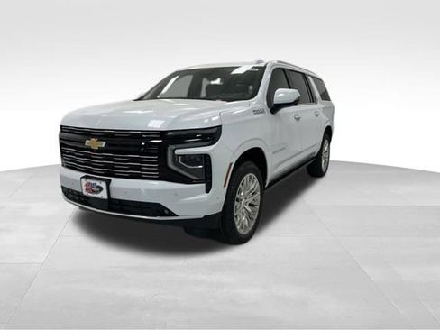 New 2026 Chevrolet Suburban High Country AWD/4WD image 3