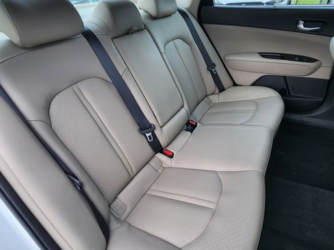 Used 2016 Kia Optima EX w/ Premium Package FWD image 16