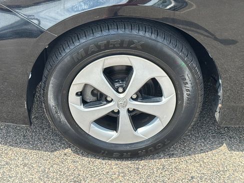 Used 2015 Toyota Prius Three w/ Solar Roof Package FWD image 40