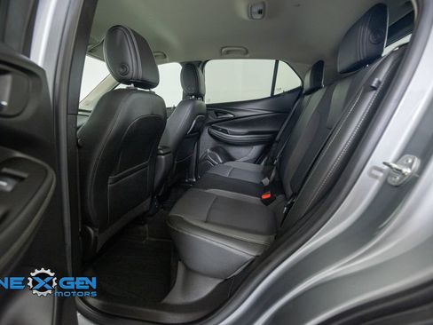 Used 2023 Buick Encore GX Preferred w/ Cold Weather Comfort Package AWD/4WD image 27