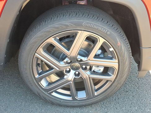 New 2026 Jeep Compass Limited image 4