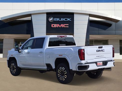 New 2026 GMC Sierra 3500 Denali Ultimate AWD/4WD image 3
