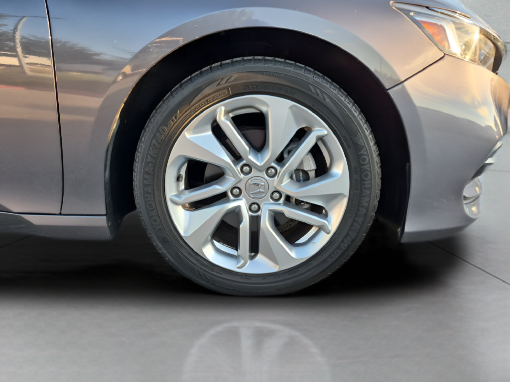 Used 2019 Honda Accord LX image 13
