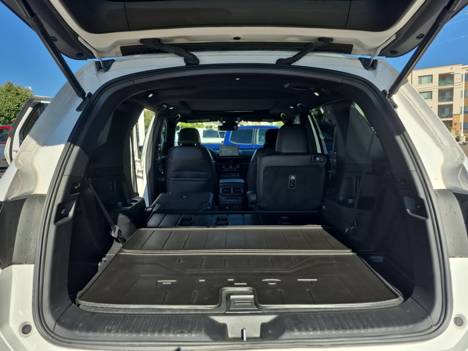 Used 2024 Honda Pilot TrailSport image 21