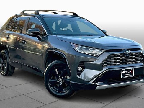 Used 2021 Toyota RAV4 XSE image 2