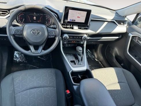 Certified 2025 Toyota RAV4 XLE AWD/4WD image 9