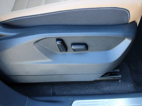 Certified 2024 Volkswagen Atlas Cross Sport SEL R-Line image 29