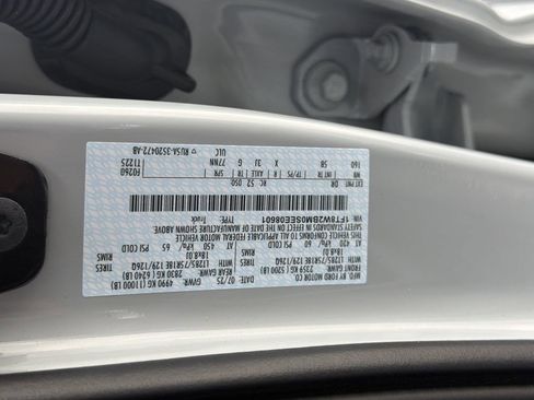 Used 2025 Ford F250 Lariat w/ Tremor Off-Road Package image 36