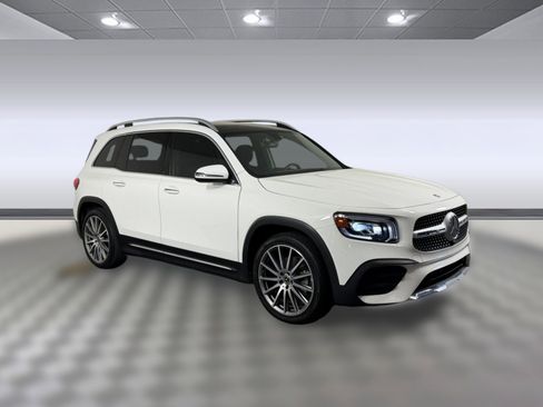 Used 2021 Mercedes-Benz GLB 250 image 7