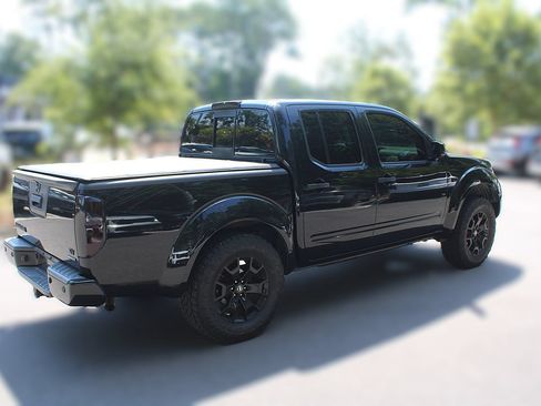 Used 2019 Nissan Frontier SV w/ Value Truck Package RWD image 13