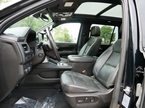 Used 2021 Chevrolet Tahoe LT w/ LT Signature Package AWD/4WD image 10