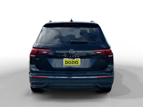 Certified 2023 Volkswagen Tiguan SE image 4