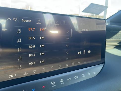 New 2026 Nissan Leaf SV+ image 21