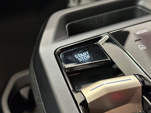 Certified 2023 BMW iX xDrive50 AWD/4WD image 33