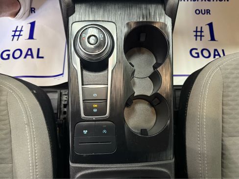 Used 2022 Ford Escape SE w/ Cold Weather Package image 22