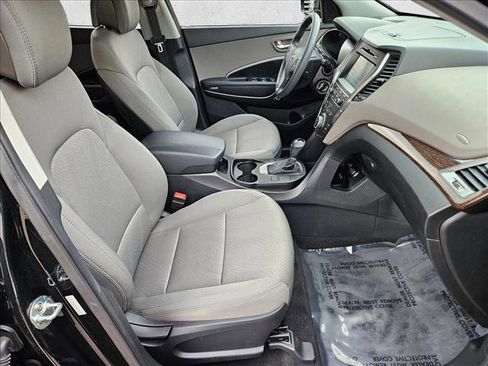Used 2017 Hyundai Santa Fe Sport image 19