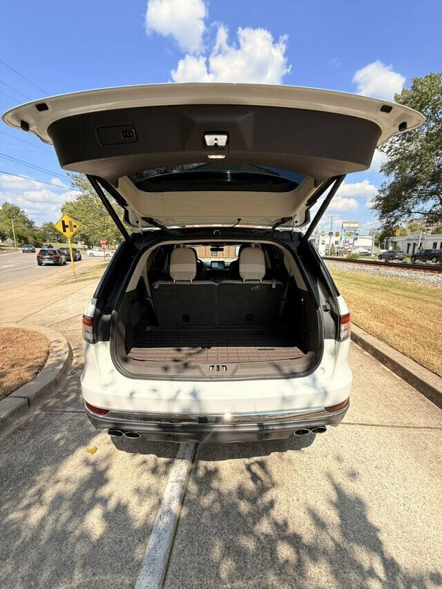 Used 2020 Lincoln Aviator Reserve w/ Equipment Group 202A AWD/4WD image 12