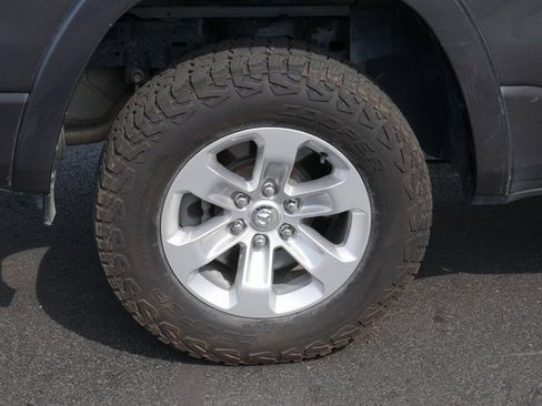 Used 2021 RAM 1500 Laramie image 12