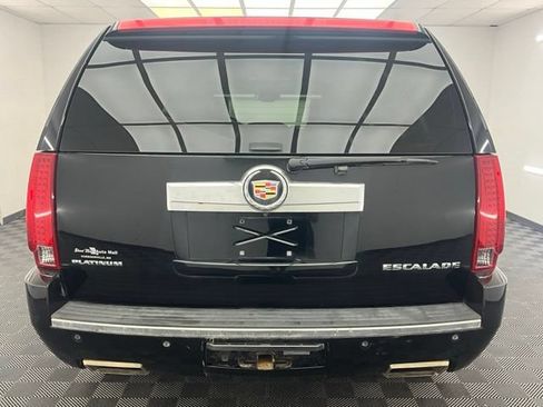 Used 2014 Cadillac Escalade Platinum AWD/4WD image 17