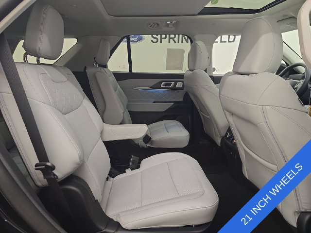 New 2026 Ford Explorer Platinum w/ LUX Leather Package AWD/4WD image 14