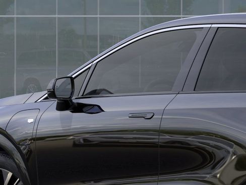 New 2026 Cadillac Optiq Luxury 2 image 12