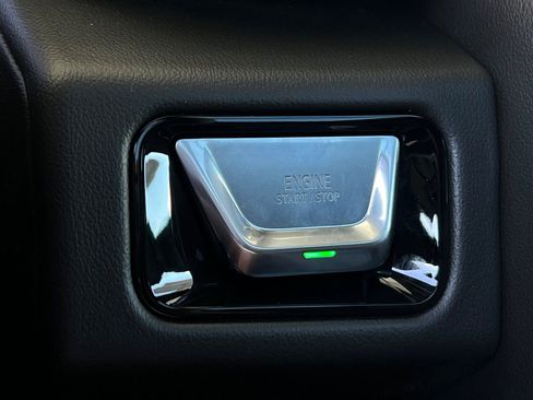 New 2026 GMC Yukon AT4 AWD/4WD image 22