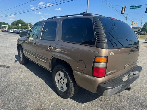 Used 2004 Chevrolet Tahoe LT w/ LT Preferred Equipment Group AWD/4WD image 4