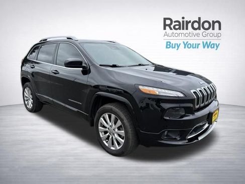 Used 2017 Jeep Cherokee Overland w/ Technology Group AWD/4WD image 1