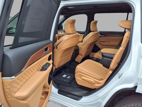 New 2026 Jeep Grand Cherokee L Summit AWD/4WD image 26
