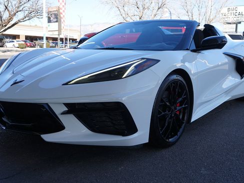 Used 2023 Chevrolet Corvette Stingray Premium Conv w/ Stealth Interior Trim Package image 7