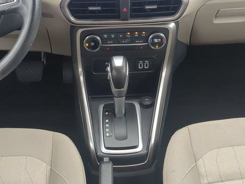 Certified 2019 Ford EcoSport SE w/ SE Convenience Package AWD/4WD image 19