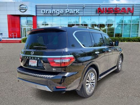 Used 2023 Nissan Armada SL w/ Captain's Chairs Package RWD image 2