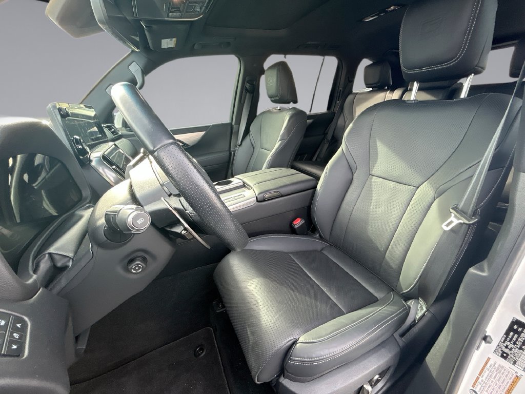 Used 2024 Lexus LX 600 F Sport AWD/4WD image 18