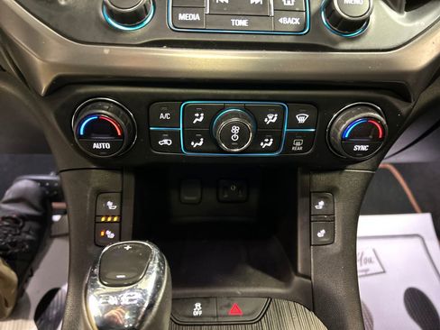 Used 2018 GMC Acadia SLT w/ LPO, Protection Package image 17