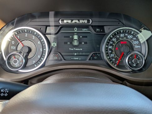 Used 2025 RAM 1500 Laramie w/ Trailer Tow Group AWD/4WD image 16