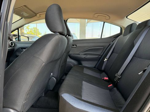 Used 2025 Nissan Versa SV FWD image 25