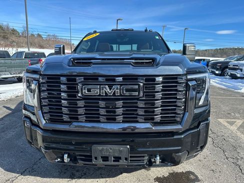 Used 2024 GMC Sierra 2500 Denali Ultimate image 8