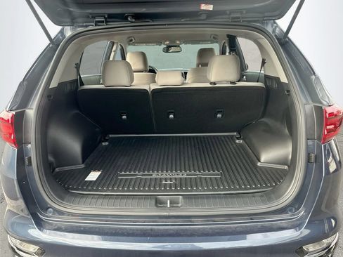 Certified 2022 Kia Sportage LX w/ LX FWD Value Edition Package image 24