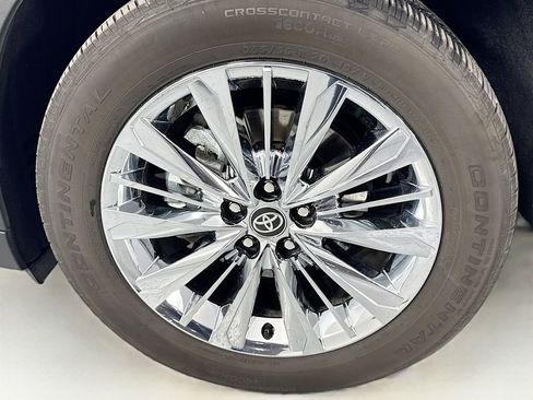 Used 2024 Toyota Grand Highlander Platinum image 42