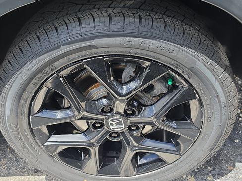 Certified 2024 Honda HR-V Sport image 7