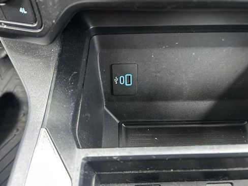 Used 2024 Ford F250 XLT w/ Snow Plow Prep Package image 23