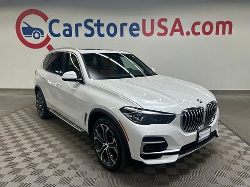 Used 2022 BMW X5 xDrive40i w/ Premium Package AWD/4WD image 1
