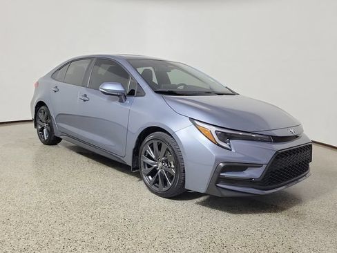 Used 2025 Toyota Corolla SE FWD image 4