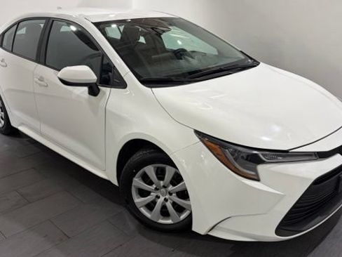 Used 2024 Toyota Corolla LE FWD image 7